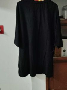 162.Black oversized tshirt