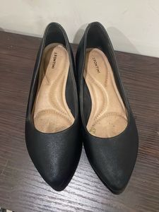 Mochi - J. Fontini Black Pointed Toe Flats