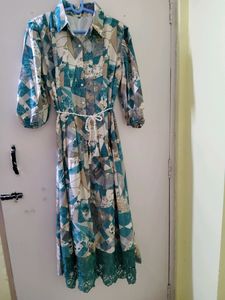 Boutique Design Pleated Dress With Belt