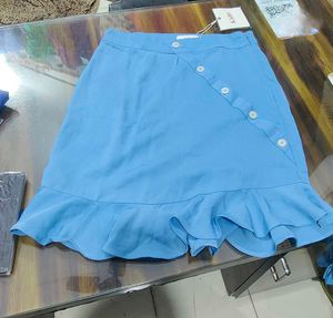 Set of Offshoulder Top &amp; Blue Hem Skirt