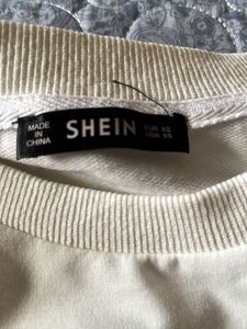 White Unicorn Graphic Cropped Sweatshirt size XS