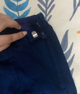 Comfortable Navy Blue Leggings