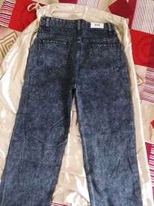 Trendy Acid Wash Jeans