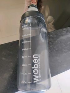2 lit Large Capacity Water Bottle