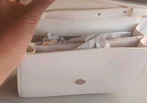 Miraggio colorblocked medium sling bag