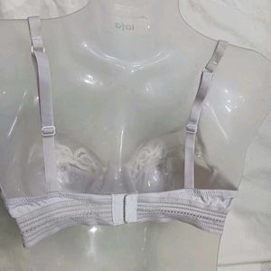 🪔 Elegant White Lace Trim Bra