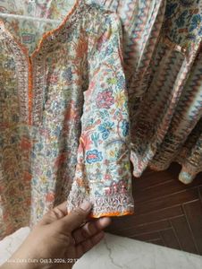 Beautiful Ethnic Kurta Set with Bag