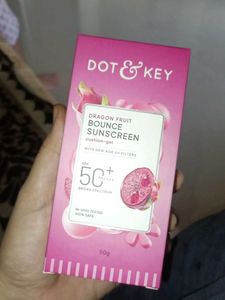 Dot & Key Dragon Fruit Bounce Sunscreen