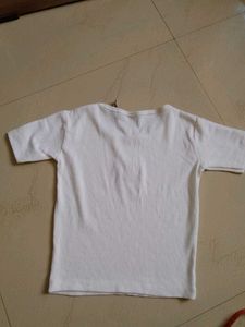 Cute Floral Applique T-Shirt
