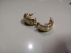 Gold Tone Hoop Earrings Collection