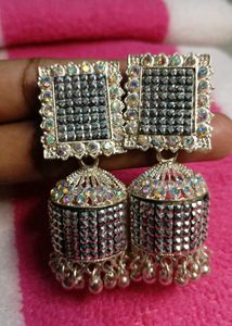 Sparkling Jhumka Earrings