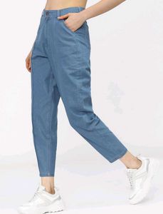 Tokyo Talkies Tapered fit crop jeans | Mid rise