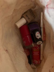 SET OF 8 Beauty Kit with Free Pilgrim Jute Bag