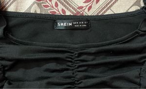 SHEIN Black Ruched Long Sleeve Crop Top