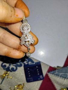 Sparkling Pendant with Diamonds