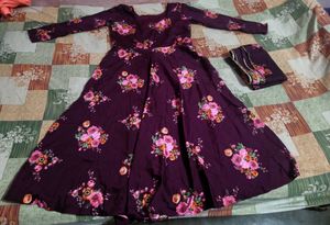 Beautiful Floral Print Kurta Set