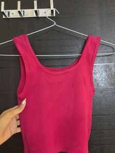 Ribbed Pink Cropped Tank Top