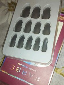 Press-On Nails -  Grey Almond(cateye design
