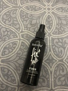 Ronizille Fix Matte Face Spray