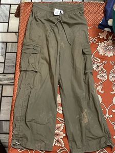 Adidas Cargo Pants original with a small colour st