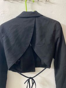 H&amp;M Black Cropped Blazer with Tie Detail