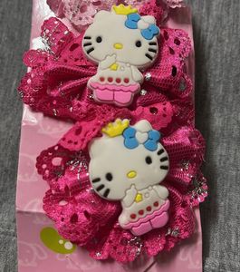 Cute Hello Kitty Hair Clips (Set of 4)