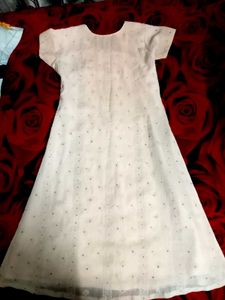 Elegant White Embroidered Kurta