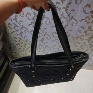 Stylish handbag 👜