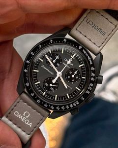 OMEGA×SWATCH MOONSWATCH