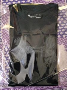 Under Armour Black T-Shirt