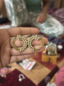 Elegant Pearl &amp; Gold Tone Hoop Earrings