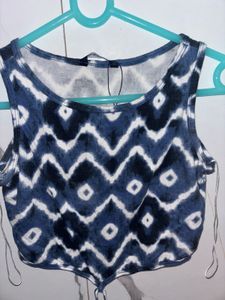 Bundle of 2 Graphic Zudio Crop Tops