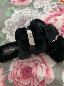Light Weight Puffy Footwear