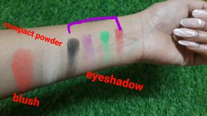 Mars Eyeshadow Pallet With Blush And CompactPowder