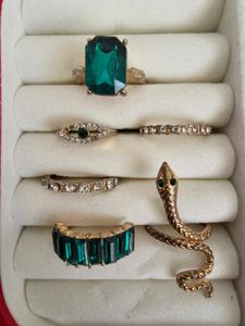 6 piece of Assorted Ring Set