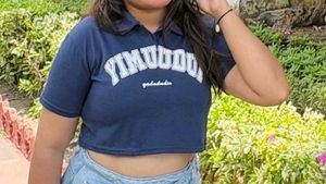 Crop Top with Graphic Print