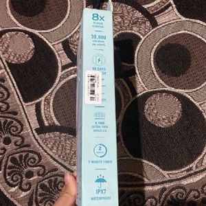 Closeup Sonic Expert Electric Toothbrush