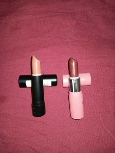 Blue Heaven &amp; Biotique Lipsticks