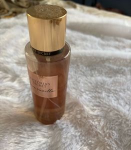 Victoria's Secret Bare Vanilla Fragrance Mist