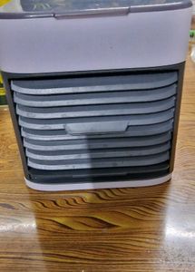 Mini portable USB powered Ac