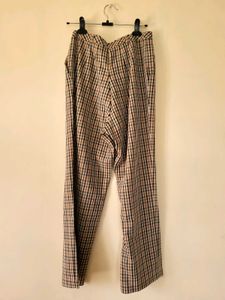 Stylish Plaid Cropped Pants