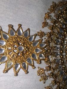 Grey/Opaque stone kundan necklace