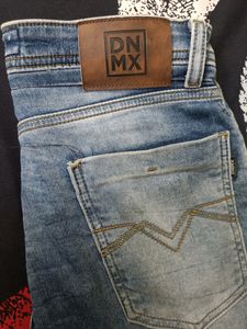 Brand new jeans worn 2 3 times no flaws
