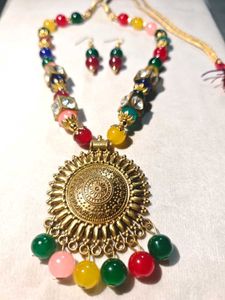 Boho Beaded Pendent Necklace