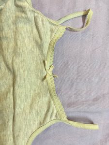 bow cami top with lace neckline 🪽