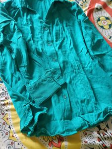 Teal Button-Up Long Sleeve Shirt
