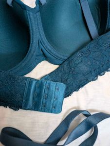Soie Strapless Padded Bra with Detachable Straps