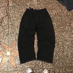 H&amp;M Black Wide-Legged Pants