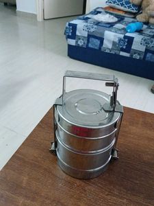 Tiffin Carrier New No Tag