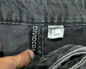 H&amp;M Baggy Fit Jeans ( unisex )